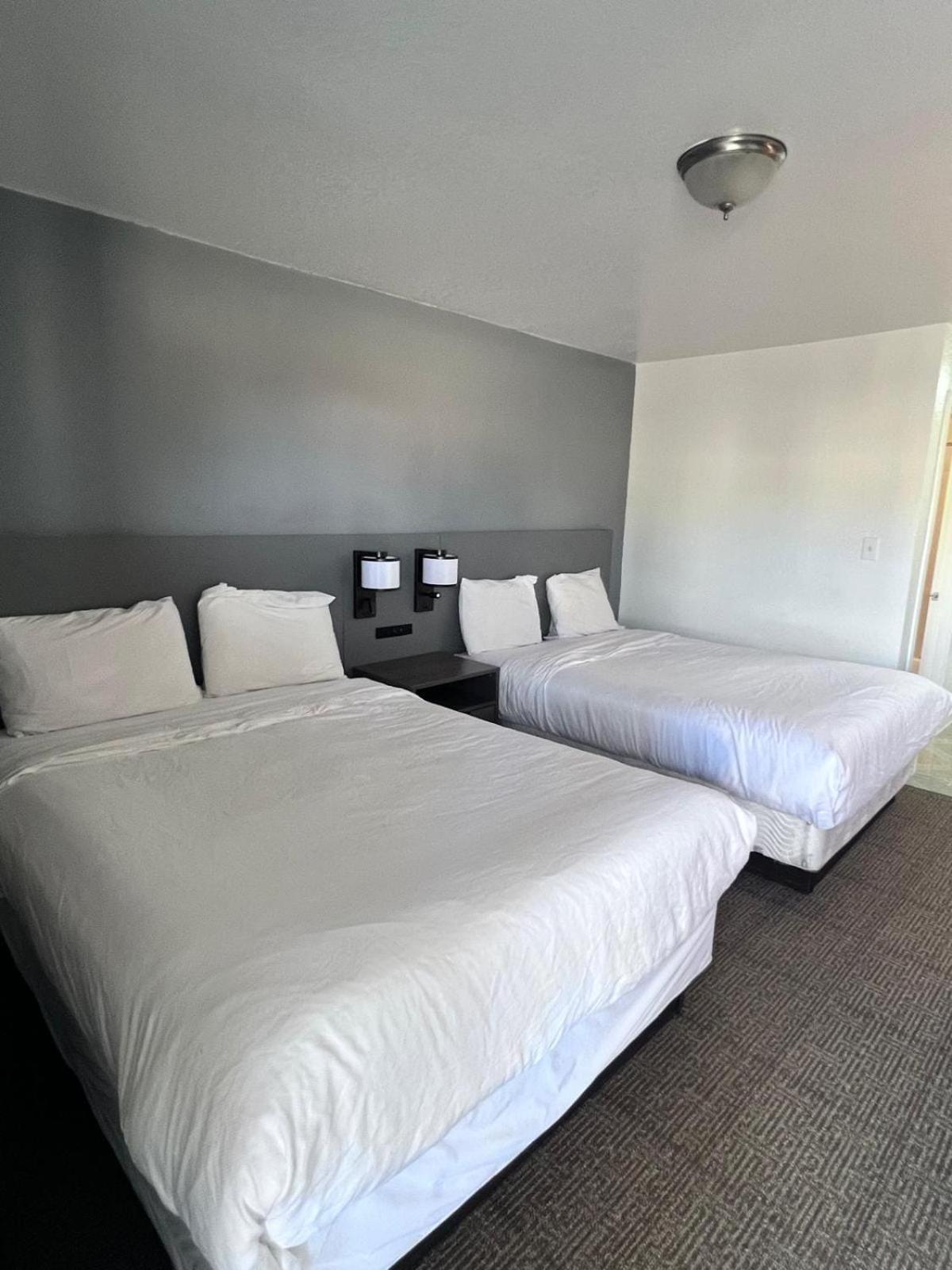 Oyo Garden Inn And Suites Pearsall I-35 East Exterior foto